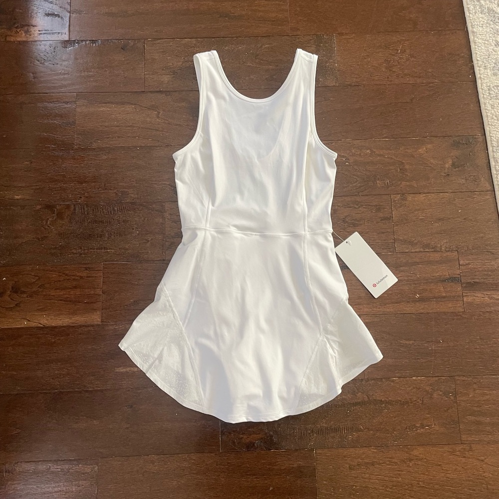Lululemon serene stride dress size 6